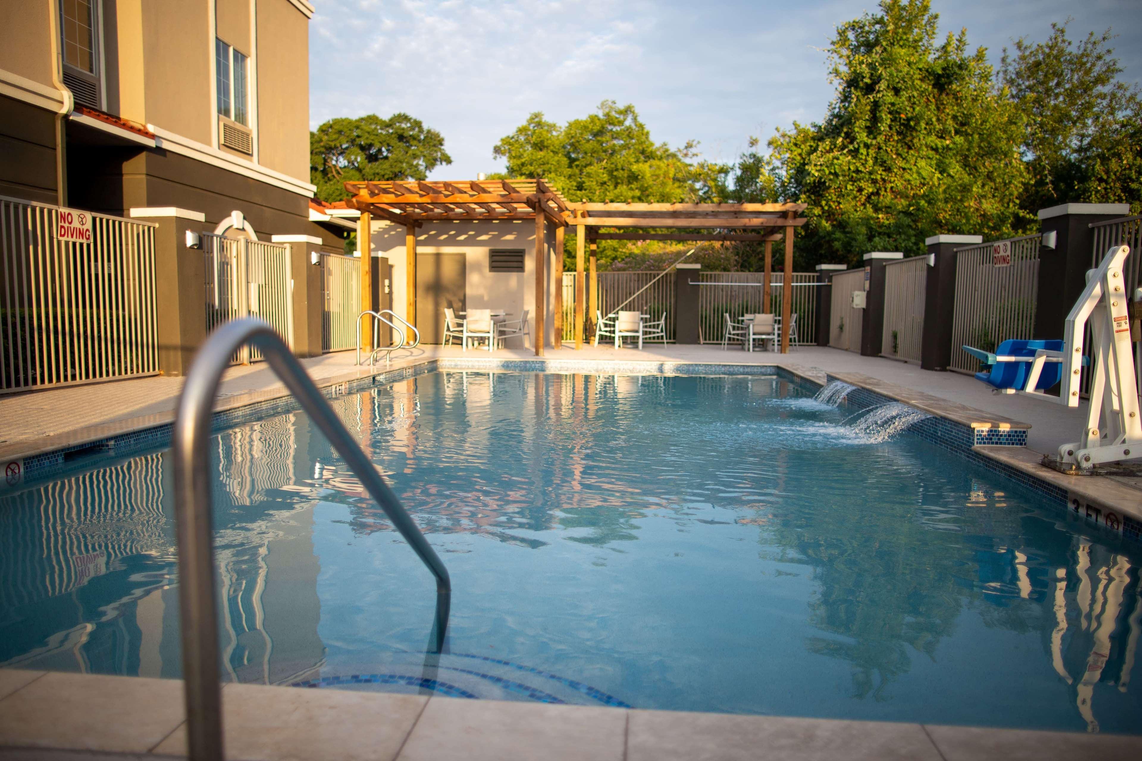 La Quinta By Wyndham Houston East At Normandy Ξενοδοχείο Εξωτερικό φωτογραφία