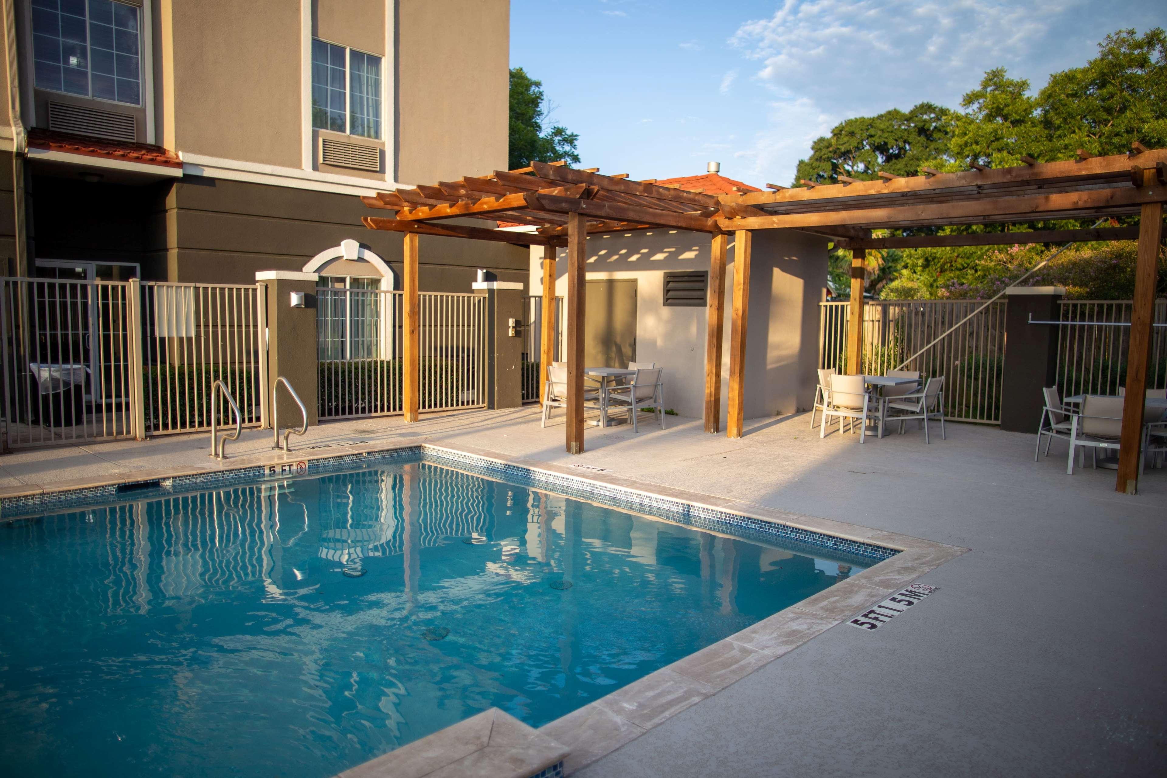 La Quinta By Wyndham Houston East At Normandy Ξενοδοχείο Εξωτερικό φωτογραφία