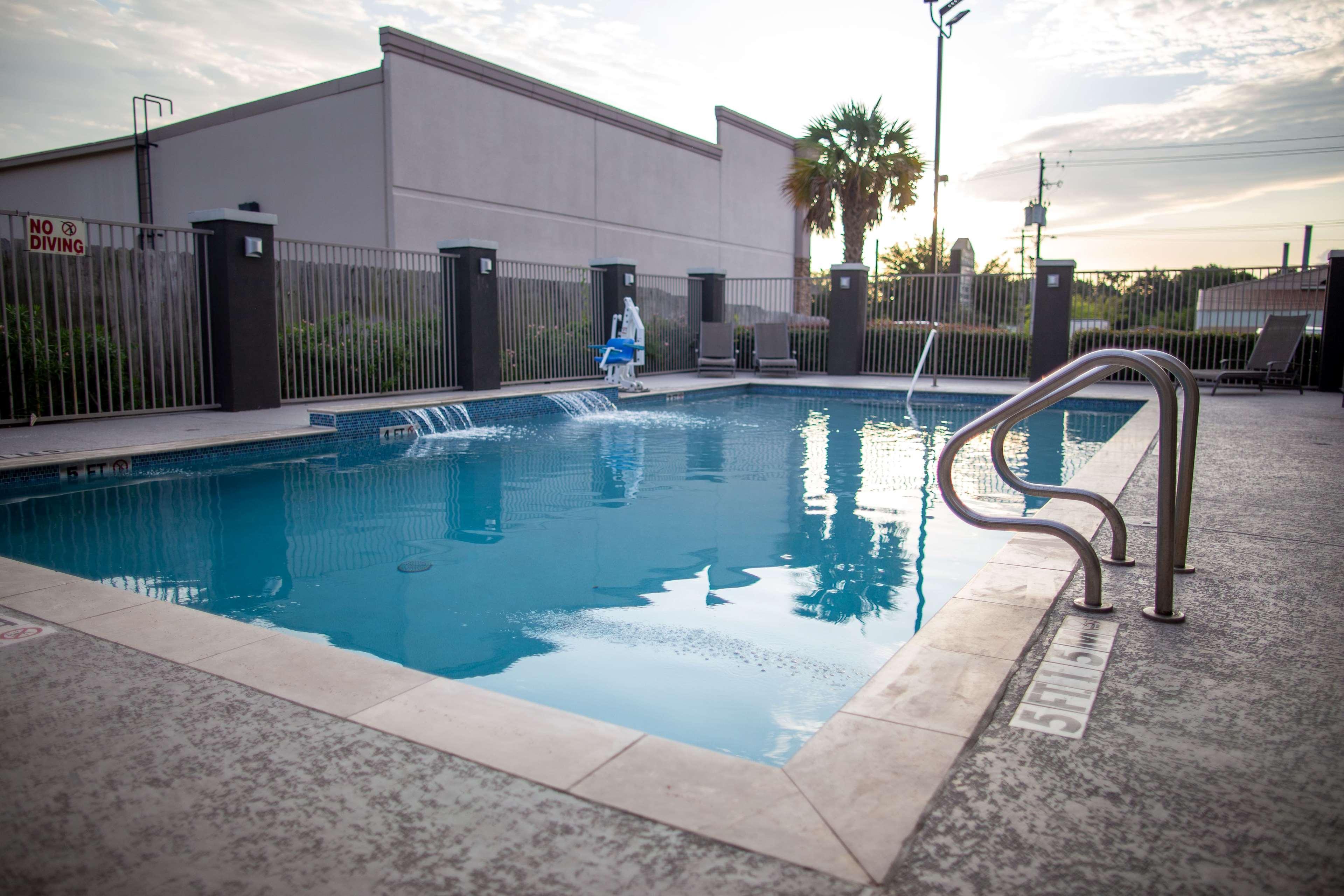La Quinta By Wyndham Houston East At Normandy Ξενοδοχείο Εξωτερικό φωτογραφία