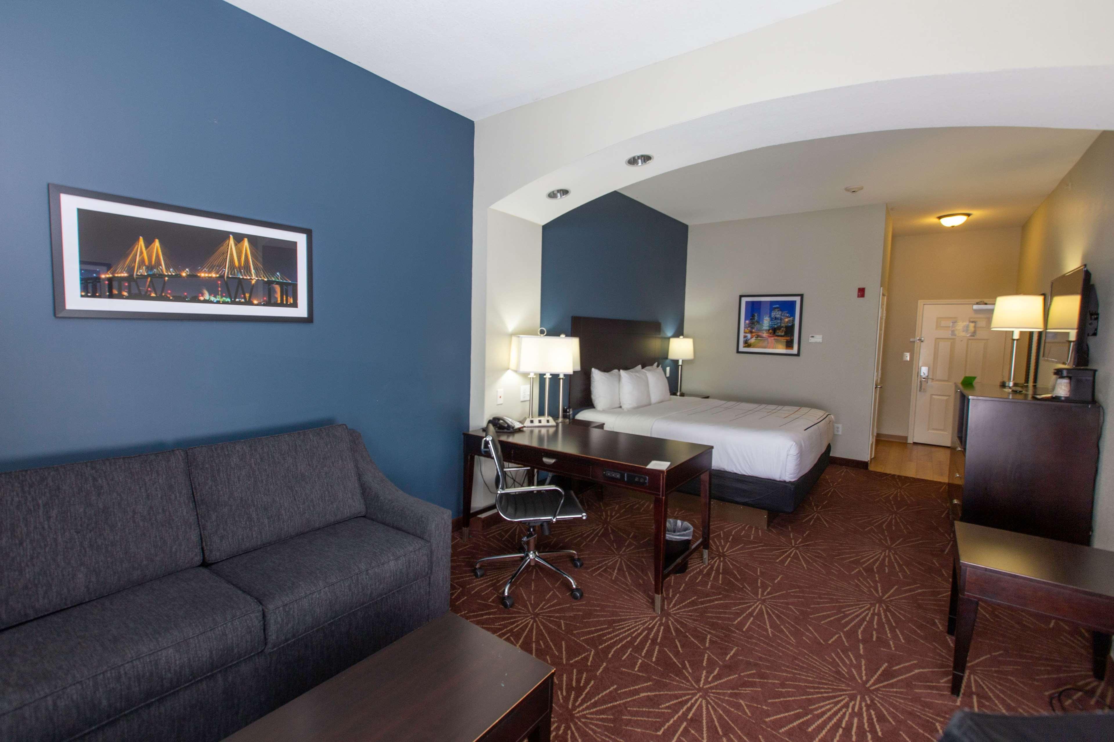 La Quinta By Wyndham Houston East At Normandy Ξενοδοχείο Εξωτερικό φωτογραφία