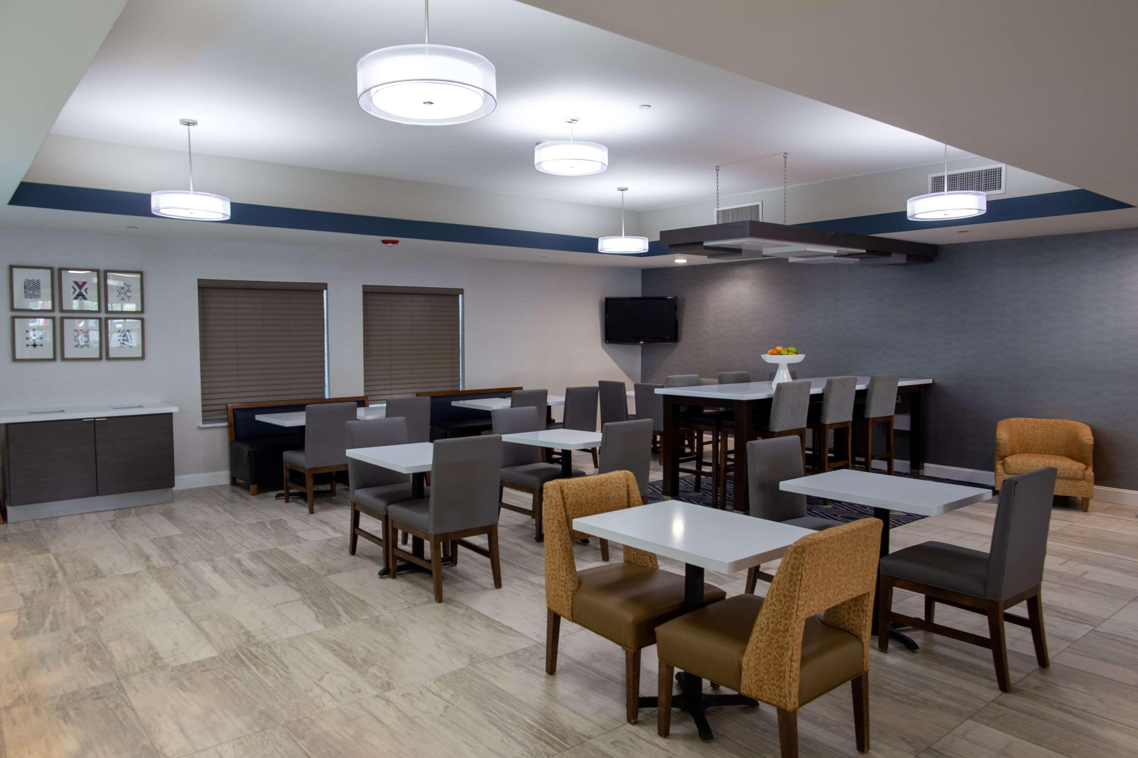 La Quinta By Wyndham Houston East At Normandy Ξενοδοχείο Εξωτερικό φωτογραφία